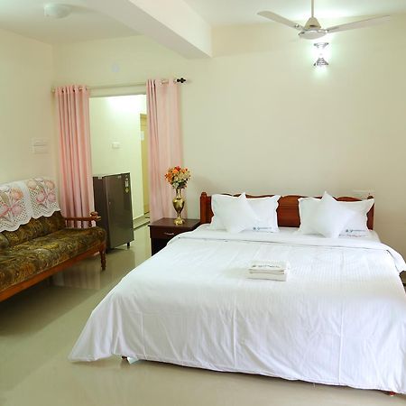 Greenfield Inn Thiruvananthapuram Екстер'єр фото