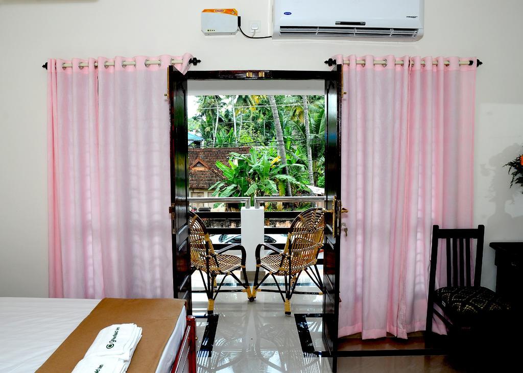 Greenfield Inn Thiruvananthapuram Екстер'єр фото