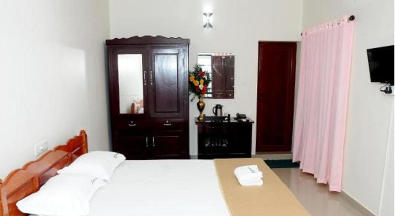 Greenfield Inn Thiruvananthapuram Екстер'єр фото